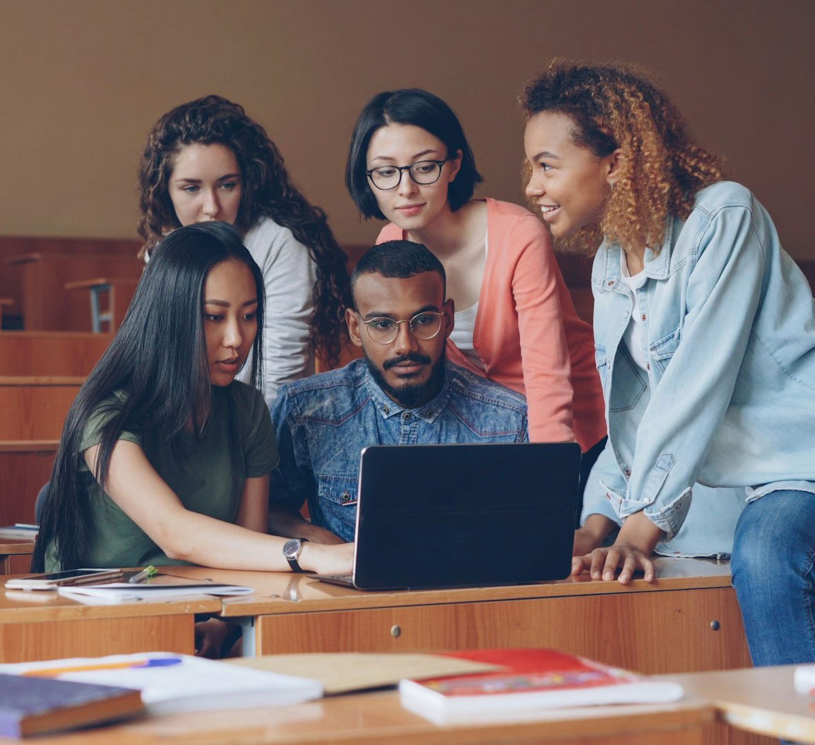 Wharton Platform Strategy Simulation screenshot